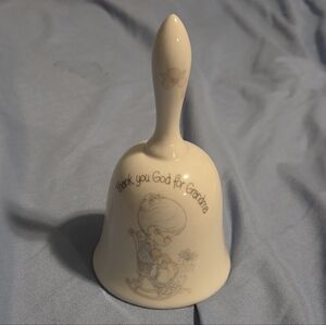 👵🏻Precious Moments Bell👵🏻